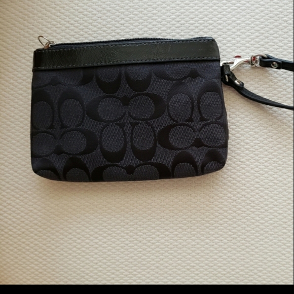 Coach wrislet wallet - Picture 8 of 12